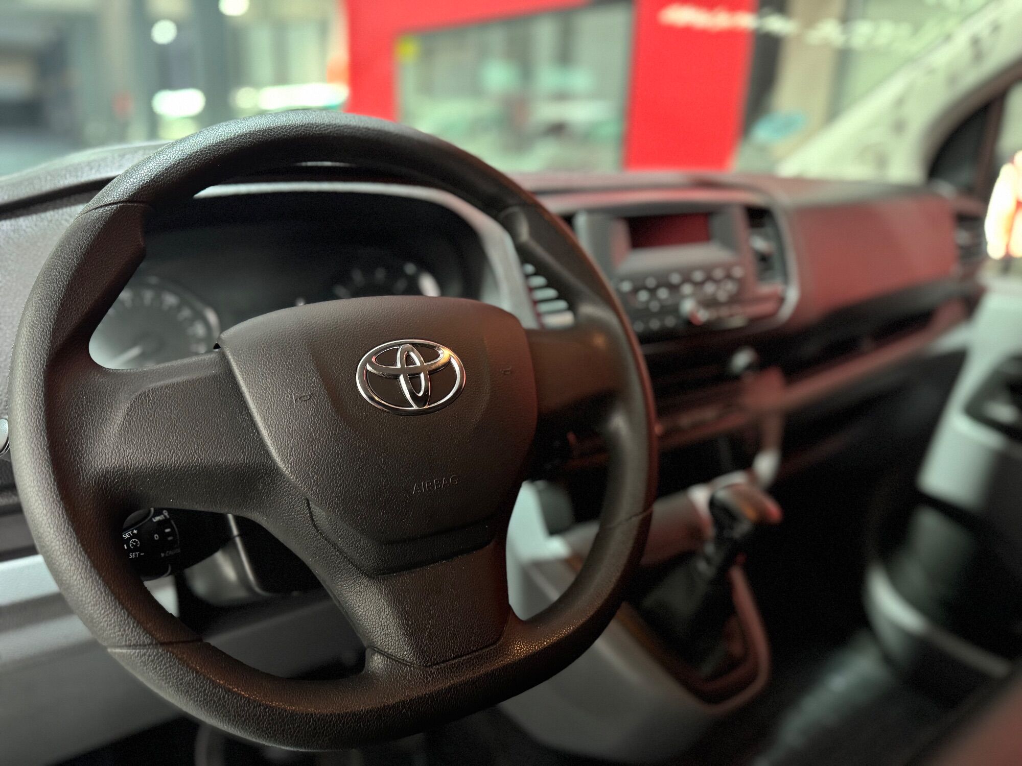 Foto del TOYOTA Proace Van Media L1 1.5D GX 100