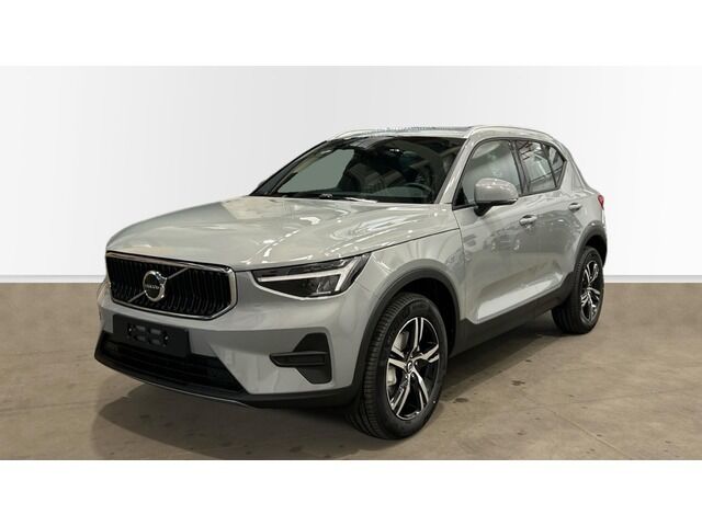 VOLVO XC40 (B3 G Core Auto 120 kW (163 CV)) en Madrid