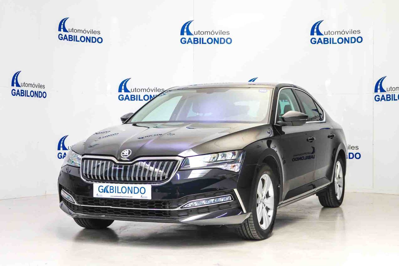 SKODA Superb (L&K 1.4 TSI iV P-HEV 160kW DSG) en Valladolid