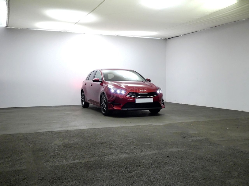 Foto del KIA Ceed 1.6 MHEV iMT Tech 136