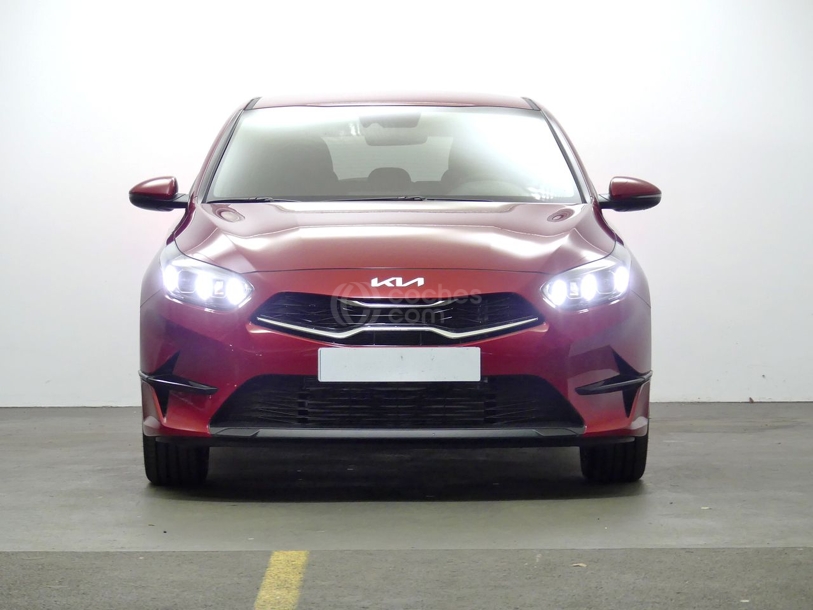 Foto del KIA Ceed 1.6 MHEV iMT Tech 136