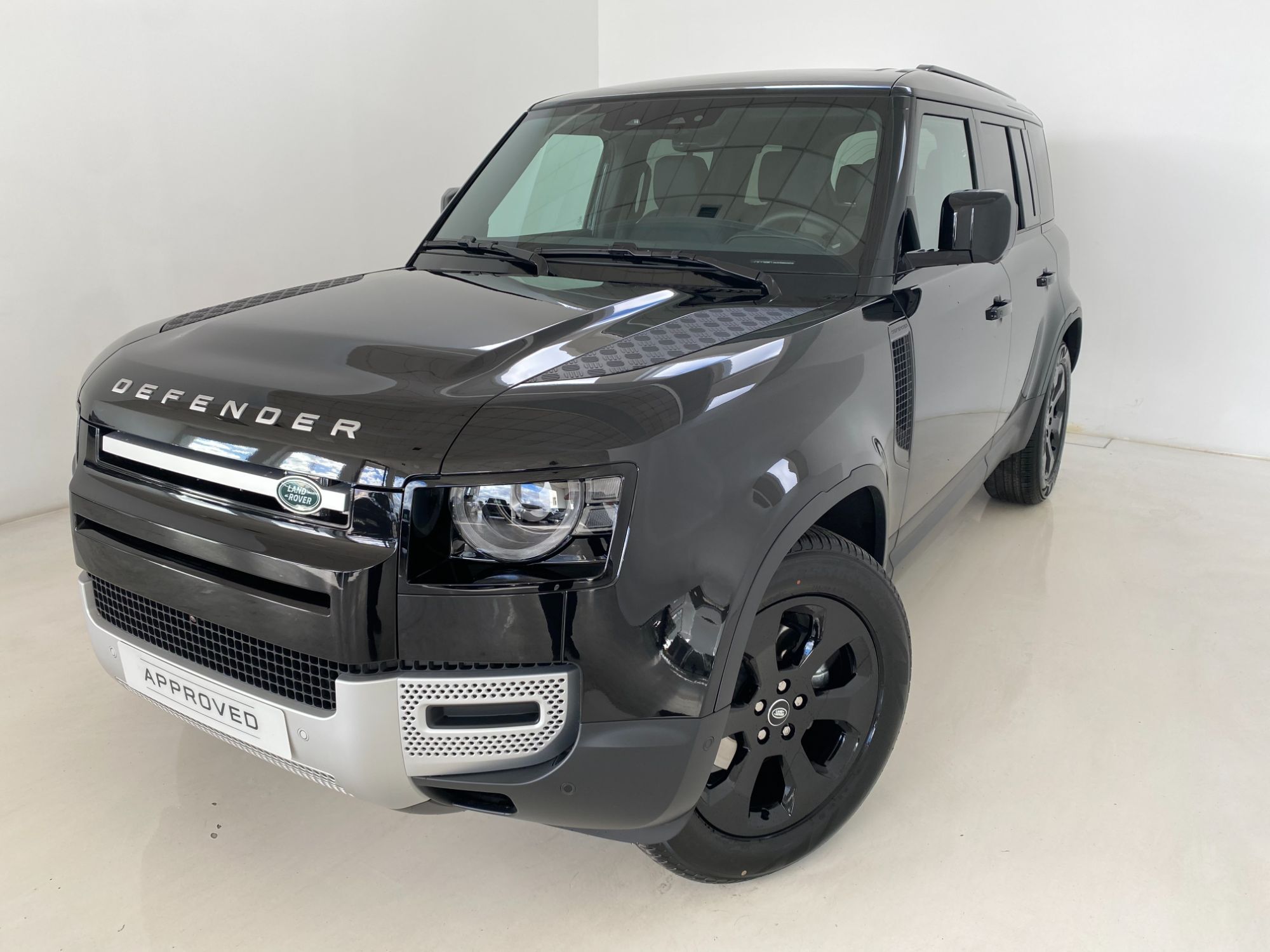 LAND ROVER Defender (110 3.0D l6 MHEV S AWD Aut. 250) en Madrid