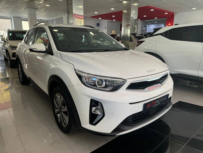 Foto del KIA Stonic 1.0 T-GDi MHEV iMT Drive Plus 100