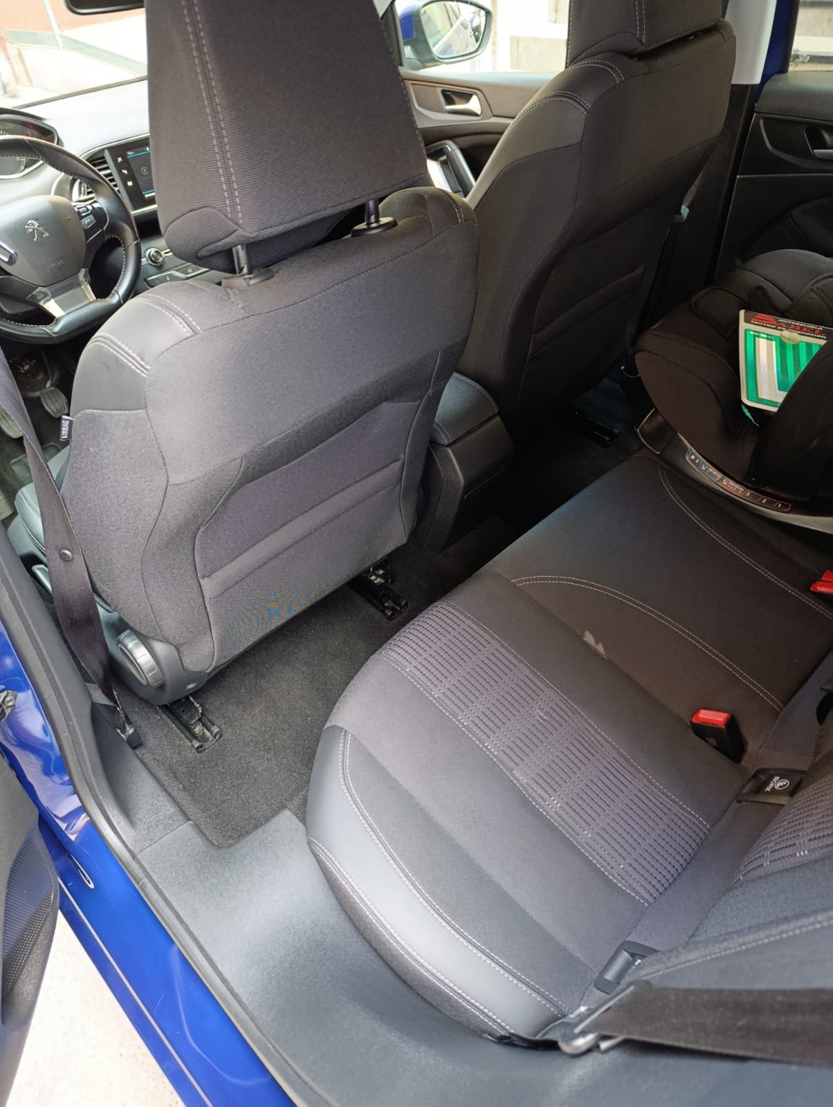 Foto del PEUGEOT 308 SW 1.2 Hybrid Style 136 e-DCS6