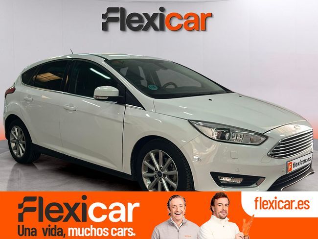 FORD Focus (1.0 Ecoboost Auto-S/S 125v Pow. Titanium) en Cáceres