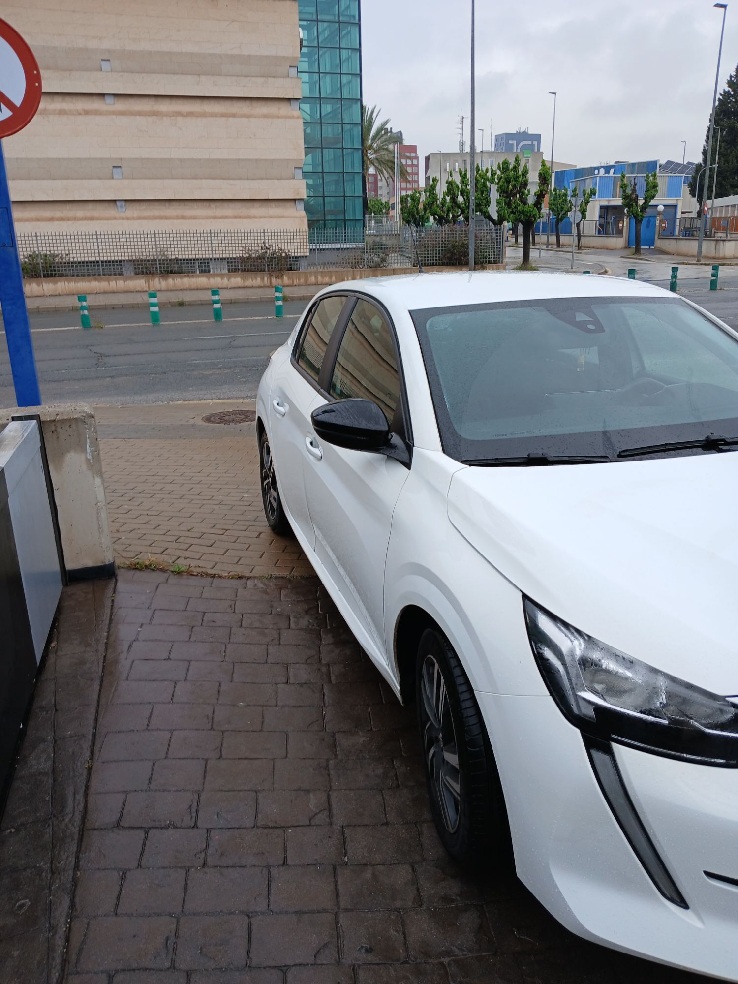 Foto del PEUGEOT 208 1.2 Puretech S&S Active Pack 75