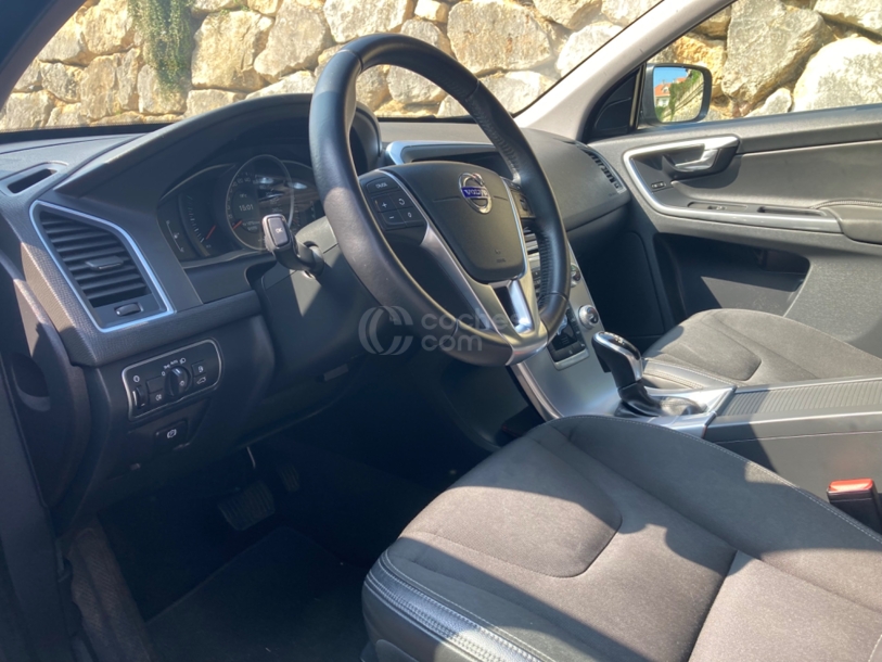 Foto del VOLVO XC60 D4 Momentum Aut. 190