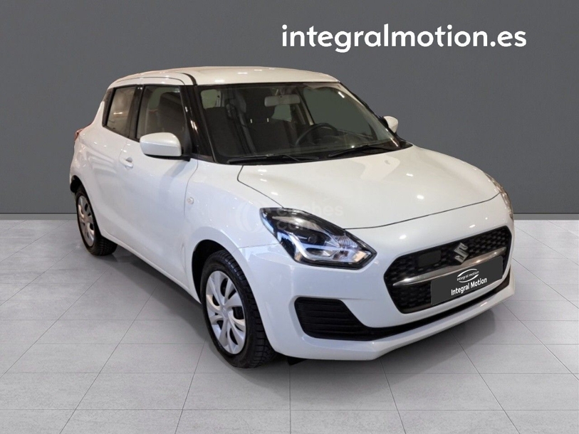 Foto del SUZUKI Swift 1.0 GLX SHVS EVAP