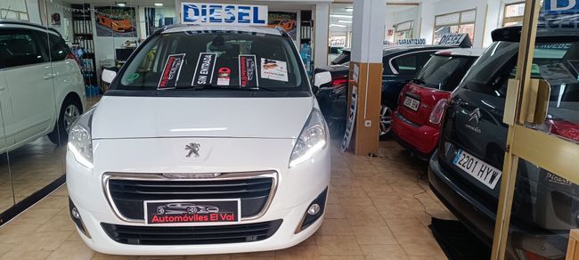 PEUGEOT 5008 (Active 1.6 BlueHDi 120) en Madrid