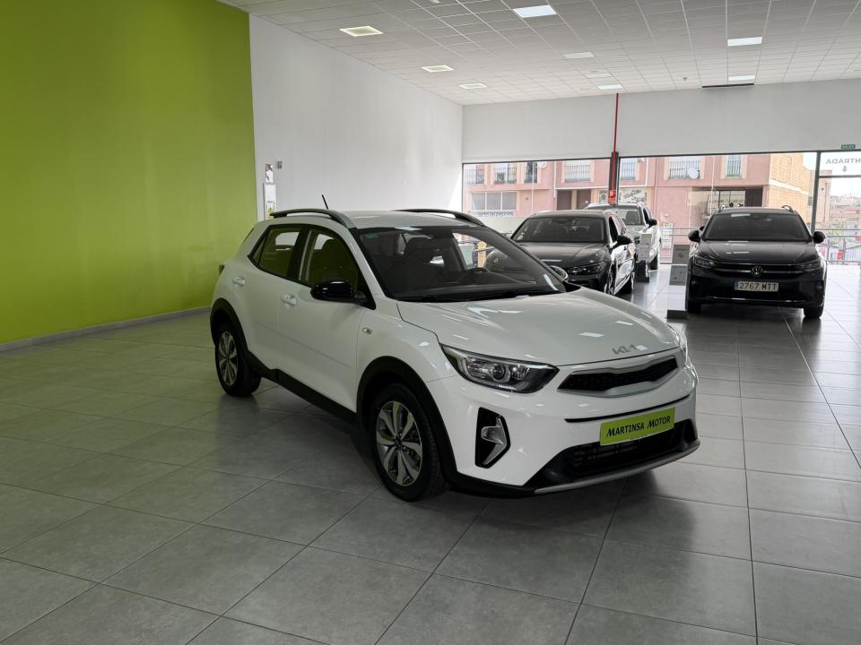 Foto del KIA Stonic 1.0 T-GDi MHEV Concept 100