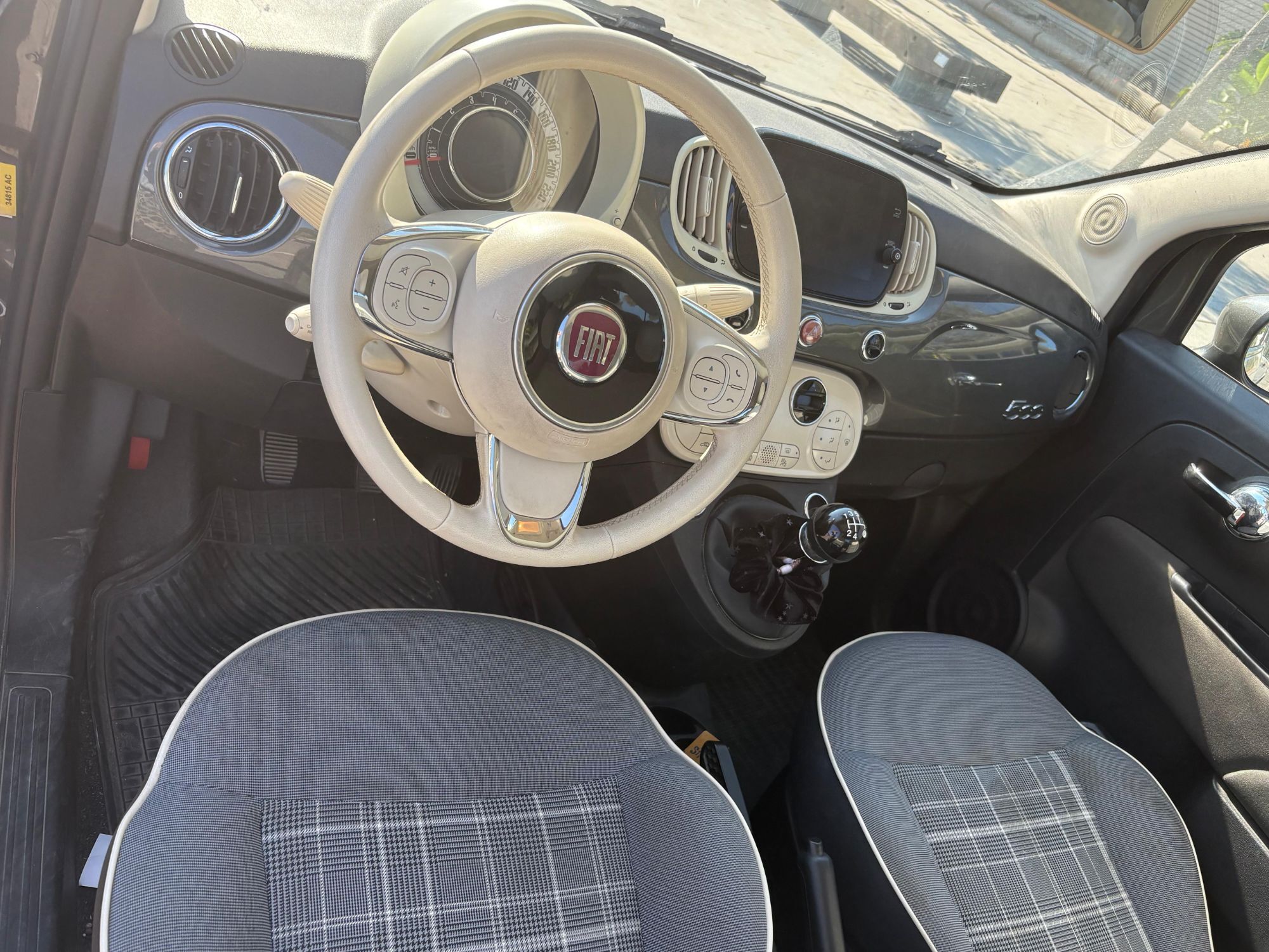 Foto del FIAT 500 1.2 Lounge MTA