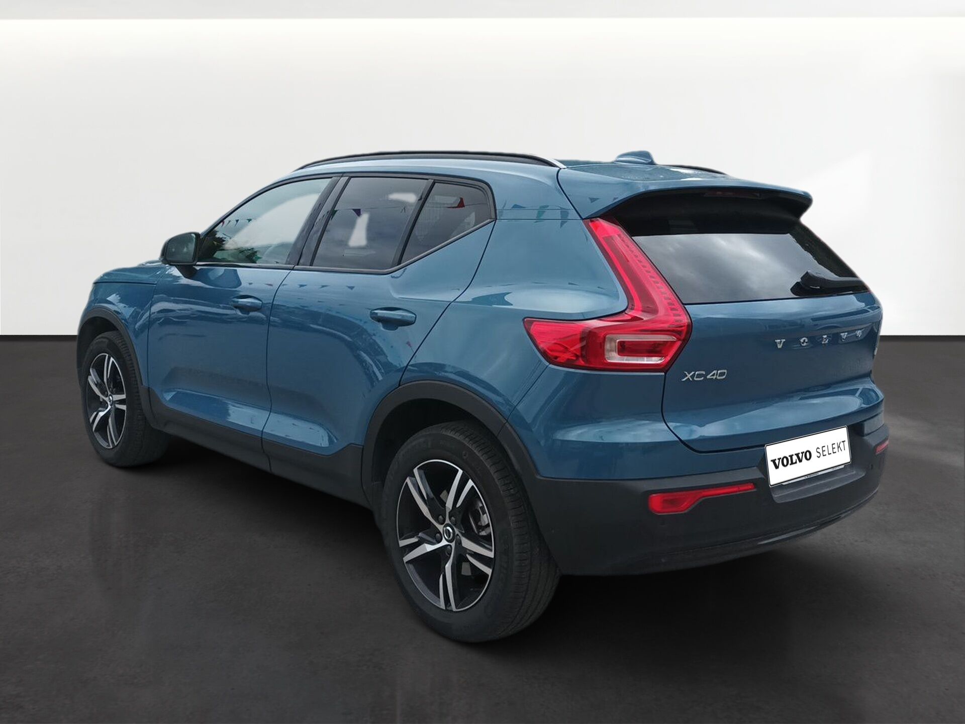Imagen 2 de VOLVO XC40