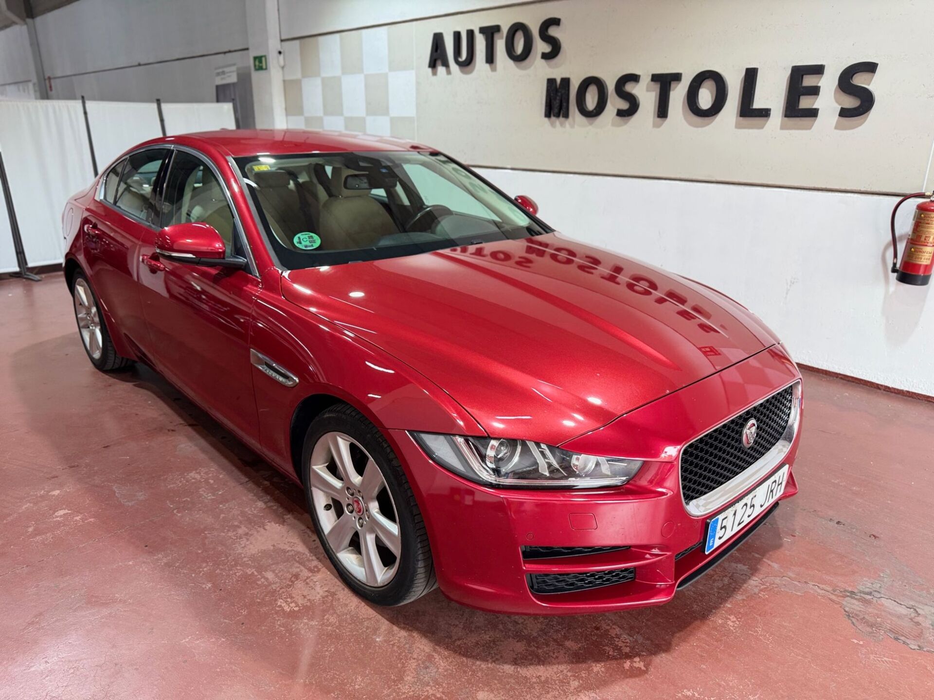 Imagen de JAGUAR XE