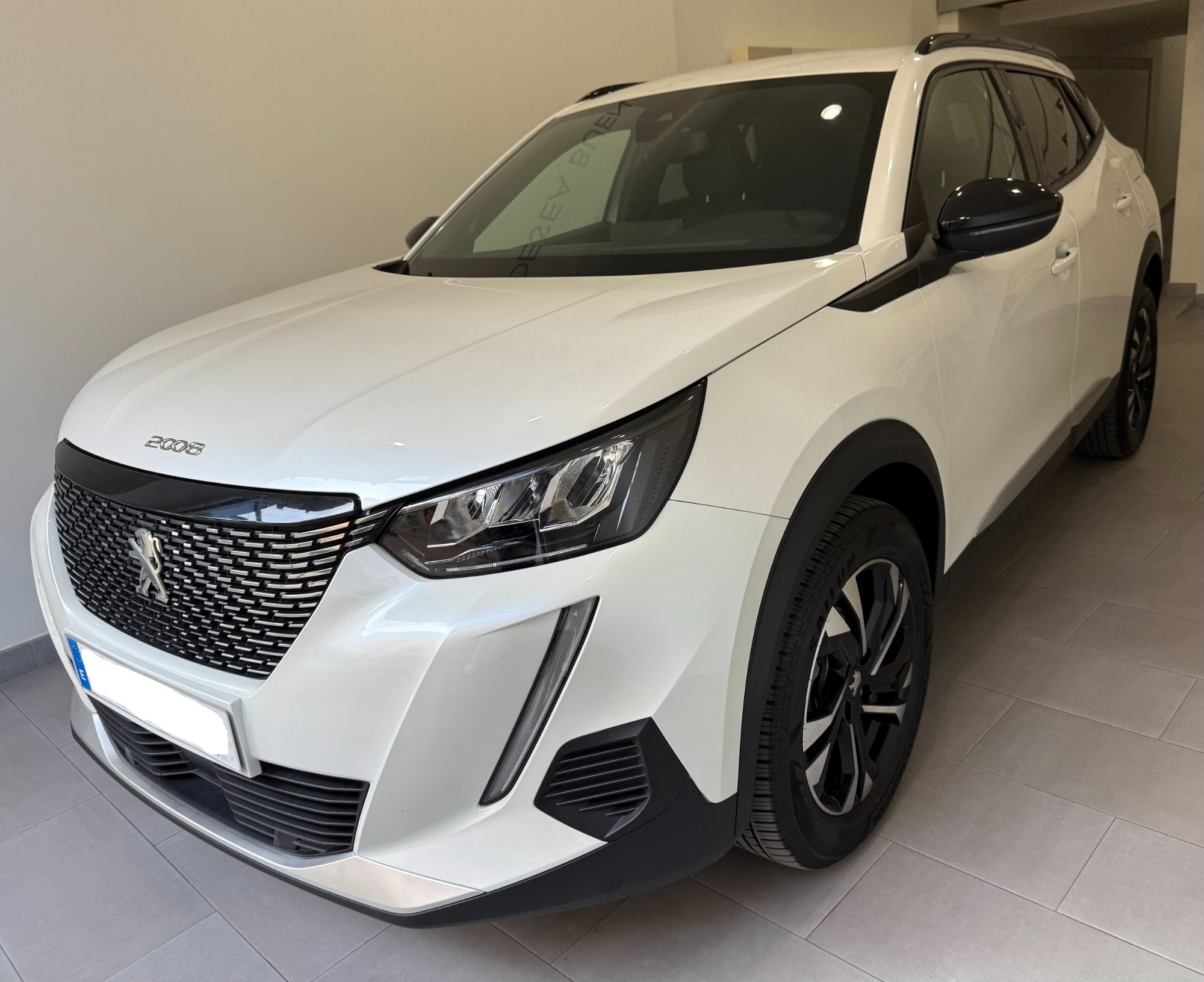 PEUGEOT 2008 (1.2 PureTech S&S Allure Pack 130) en Málaga
