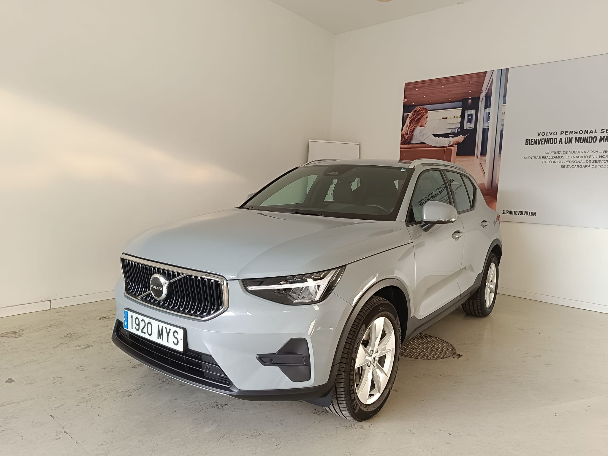 VOLVO XC40 (2.0 B3 CORE AUTO 163 5P) en Cádiz