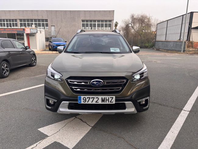 Foto del SUBARU Outback 2.5i Executive Plus S Black Edition CVT