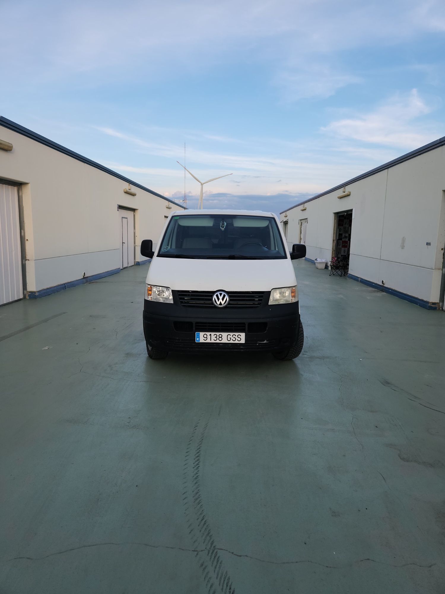Foto del VOLKSWAGEN Transporter Mixto 1.9TDI Largo 102