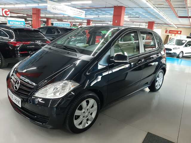 MERCEDES Clase A (160 Avantgarde 70 kW (95 CV)) en Barcelona