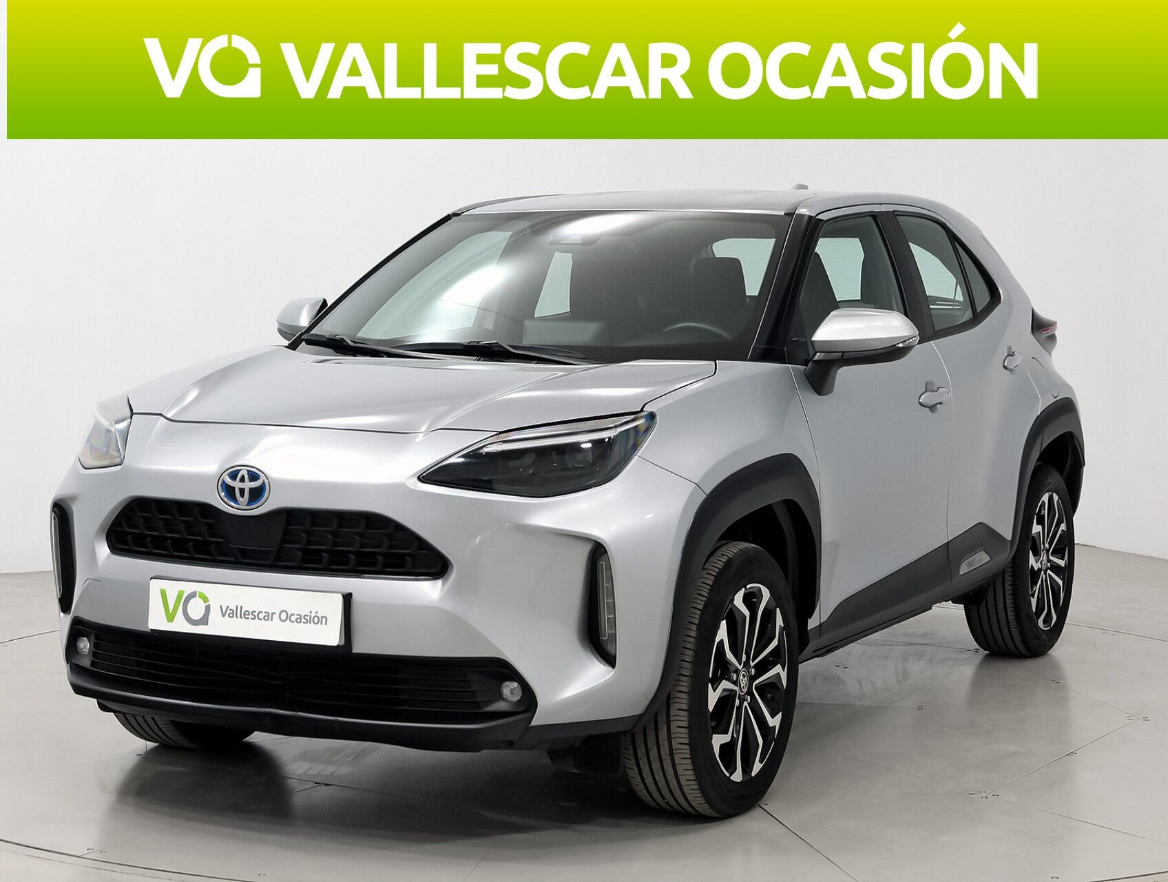 TOYOTA Yaris Cross (ACTIVE PLUS 1.5 VVT-I HYBRID 116 CV 5P) en Barcelona