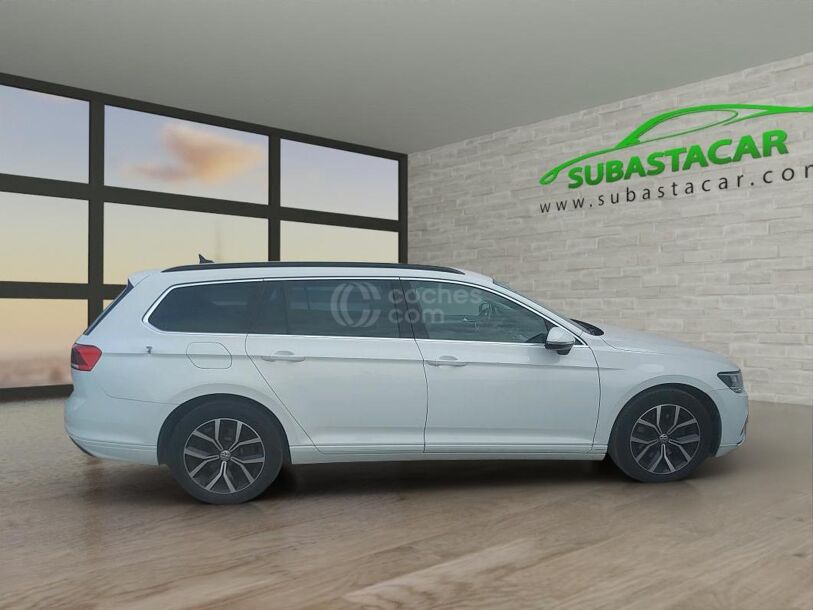 Foto del VOLKSWAGEN Passat Variant 2.0TDI EVO Executive DGS7 110kW