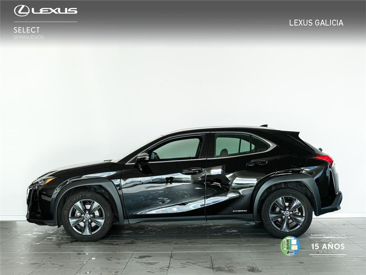 Foto del LEXUS UX 250h Business 4WD