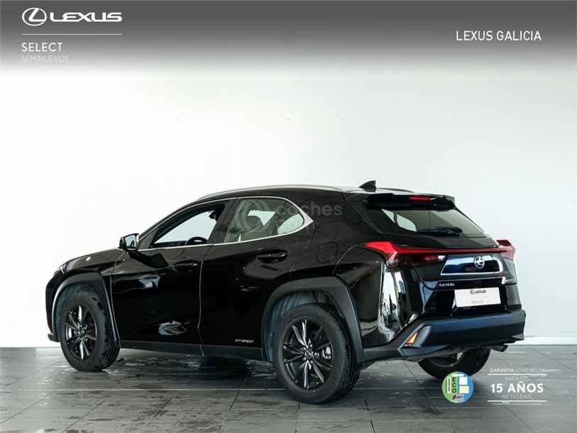 Foto del LEXUS UX 250h Business 4WD
