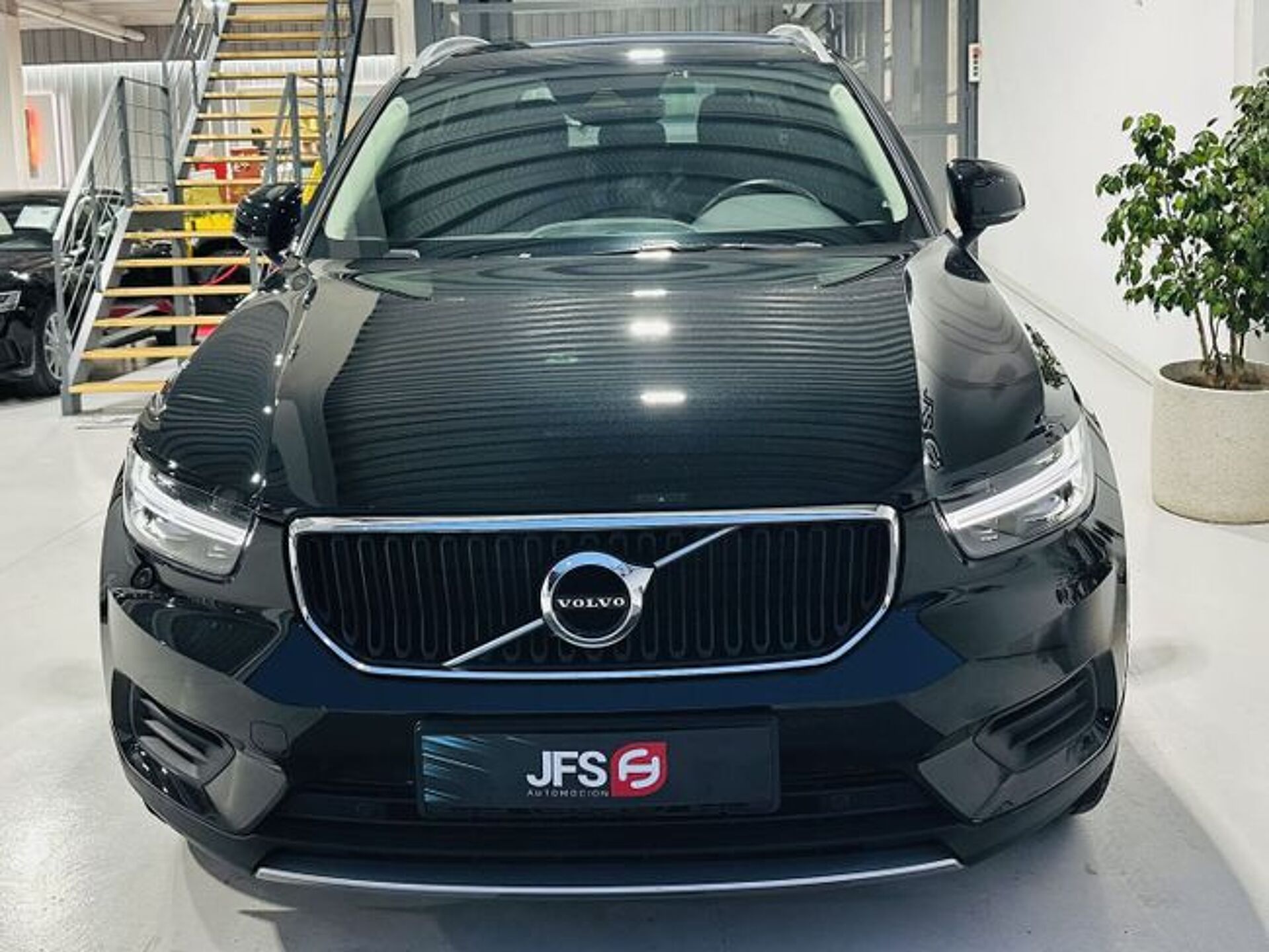 Imagen 3 de VOLVO XC40