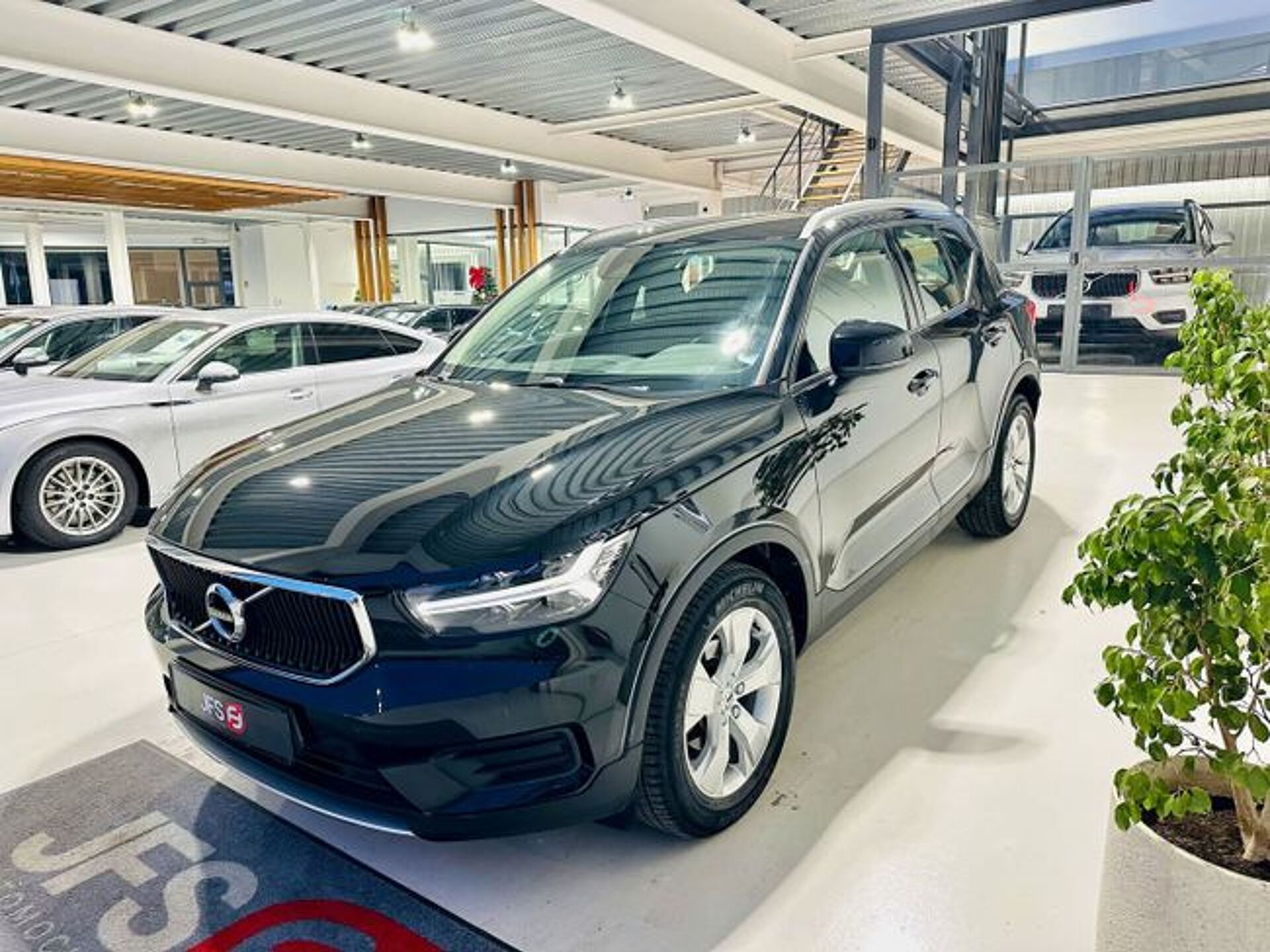 Imagen 2 de VOLVO XC40