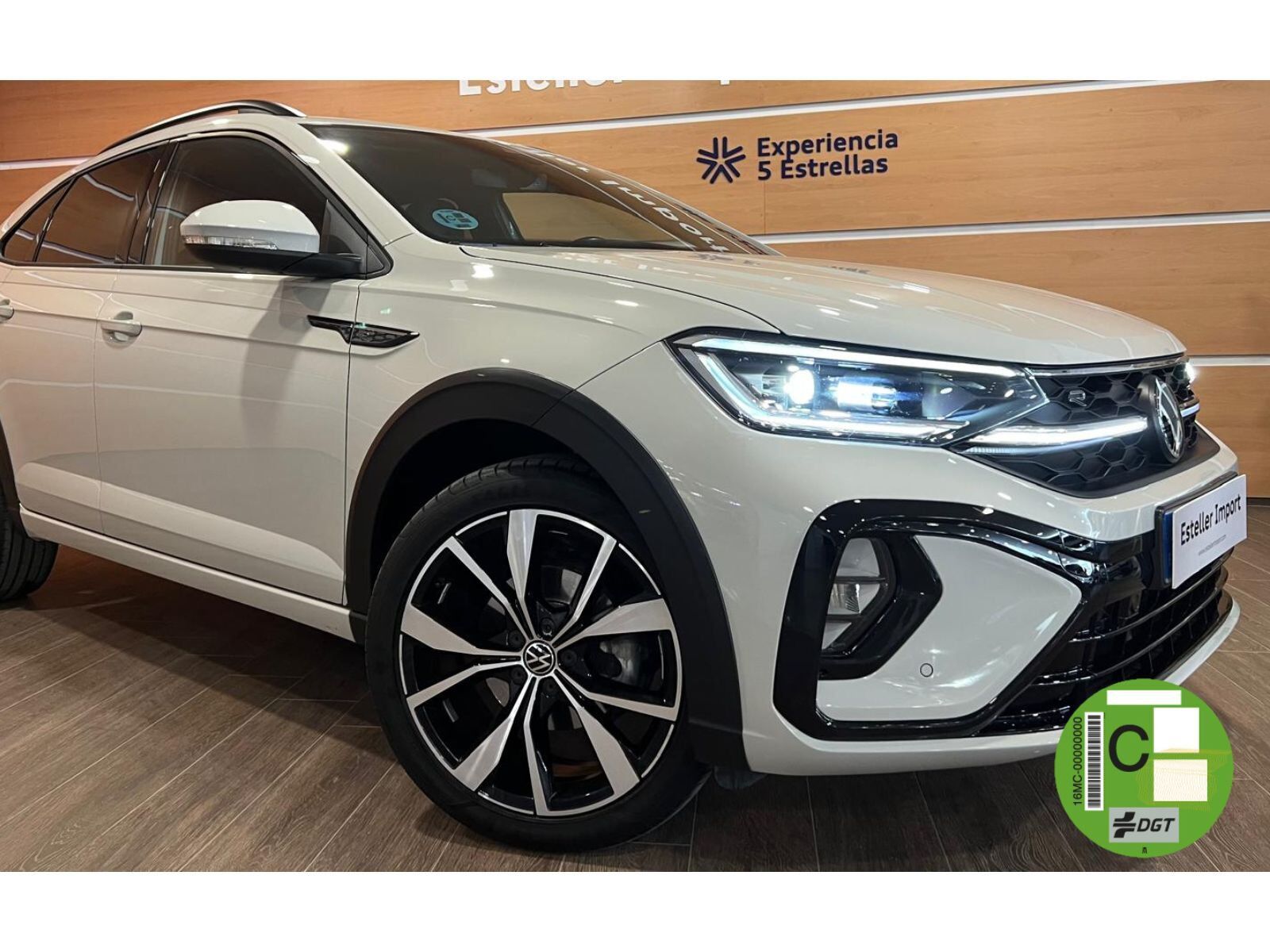 VOLKSWAGEN Taigo (1.0 TSI 110cv R-Line) en Castellón