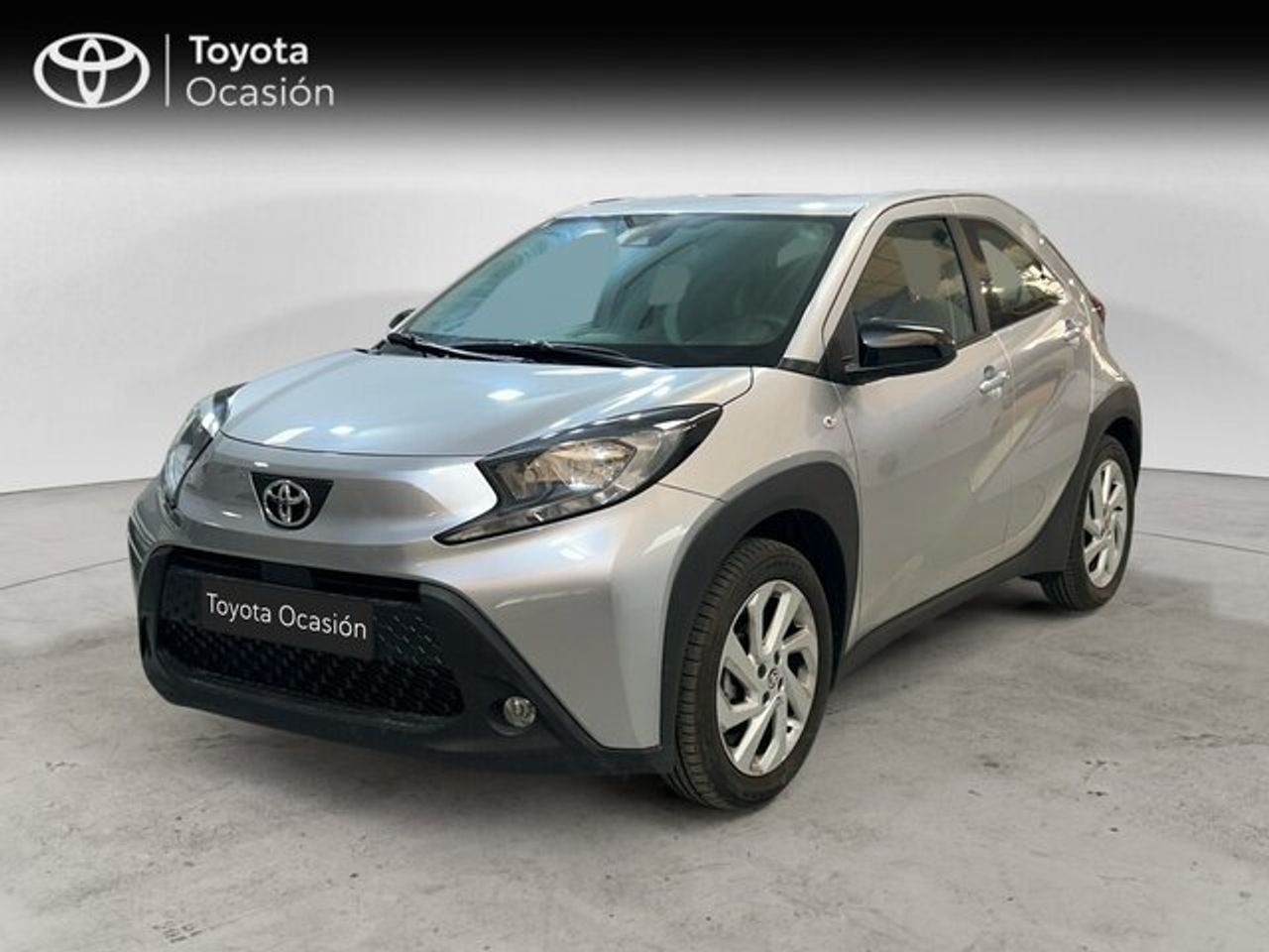 TOYOTA Aygo (5 Puertas Play 70 Automático (e-CVT)) en Valencia