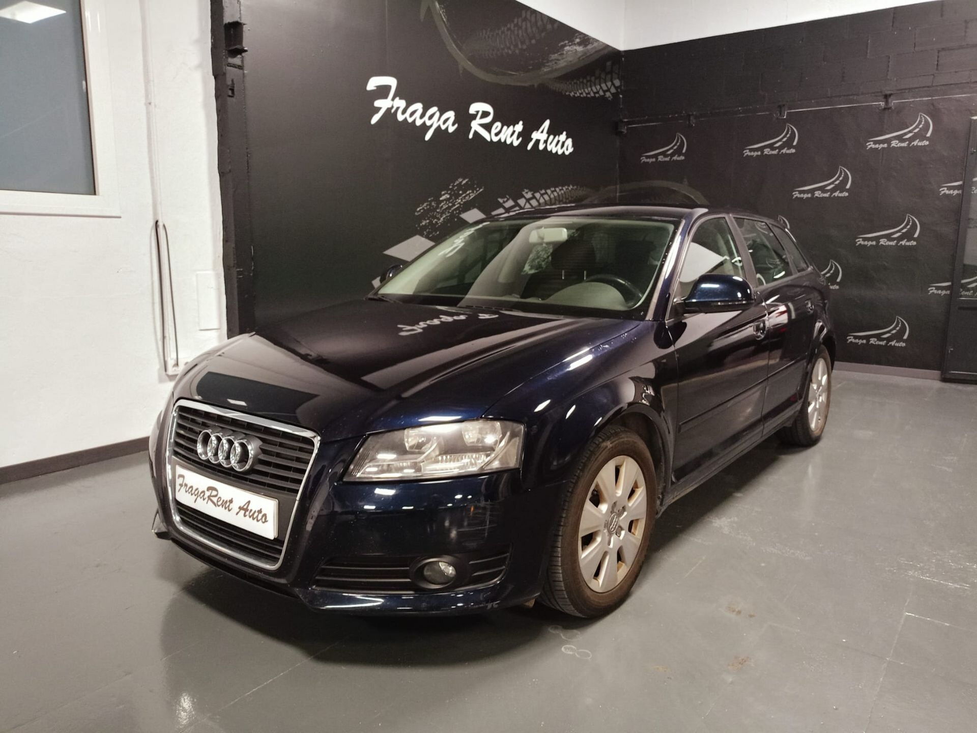 AUDI A3 (1.6 TDI Ambiente) en Huesca