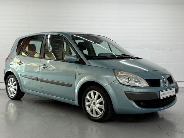 RENAULT Scenic (Dynamique 1.6 82 kW (110 CV)) en Barcelona