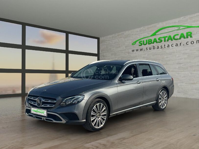 Foto del MERCEDES Clase E E Estate 220d 4Matic All-Terrain 9G-Tronic