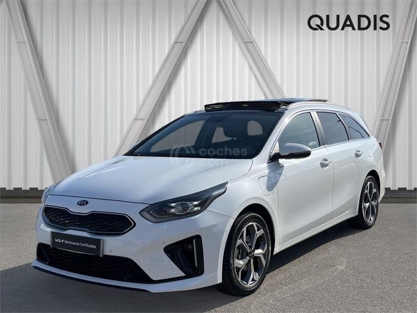 Foto del KIA Ceed Tourer 1.6 PHEV eMotion Aut.