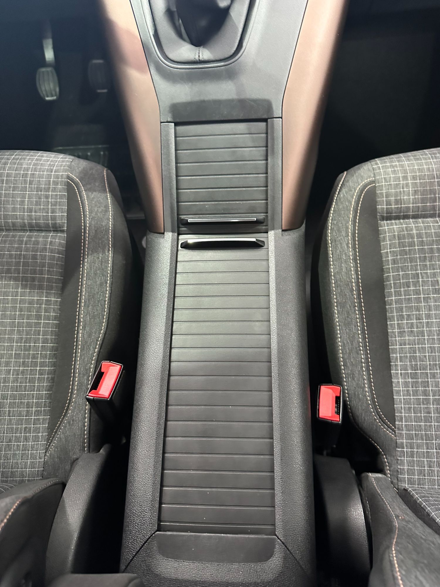 Foto del PEUGEOT Rifter 1.5BlueHDI S&S GT Business Standard 100