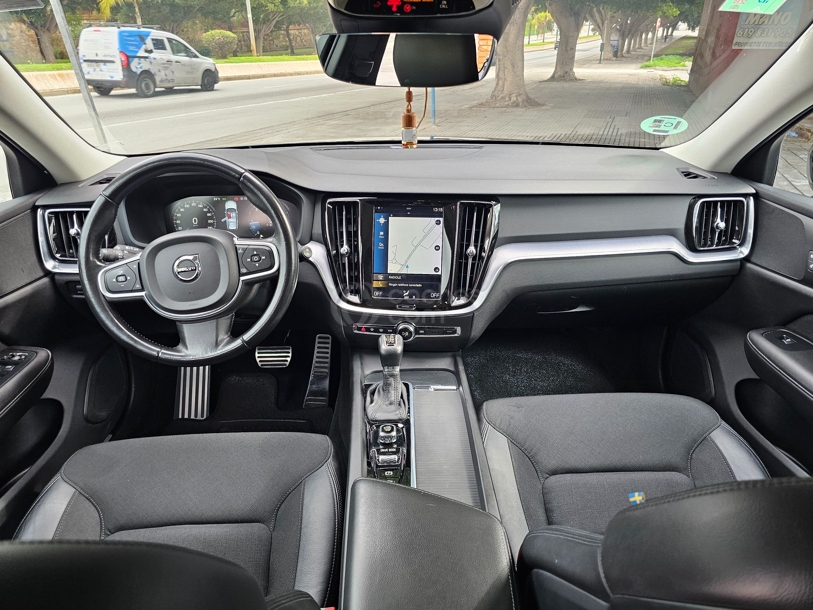 Foto del VOLVO V60 D4 Momentum Aut.