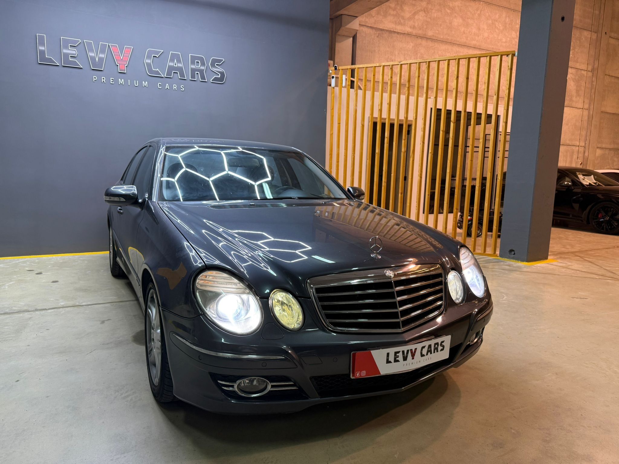 MERCEDES Clase E (E 300 Bluetec Avantgarde Auto) en Valencia