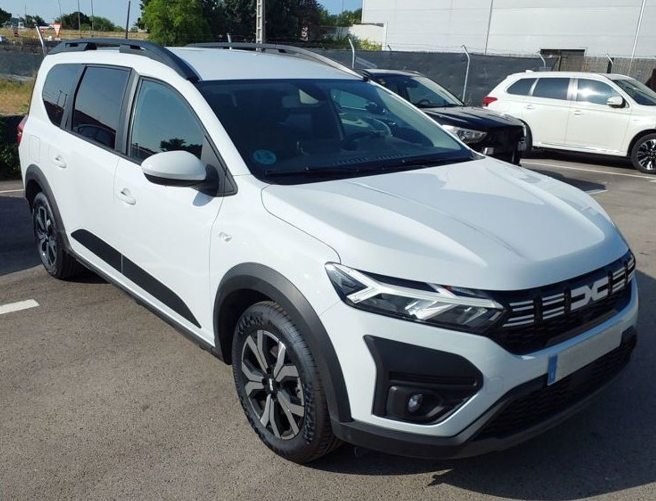 DACIA Jogger (Expression TCe 81kW (110CV) 5 plazas) en Madrid