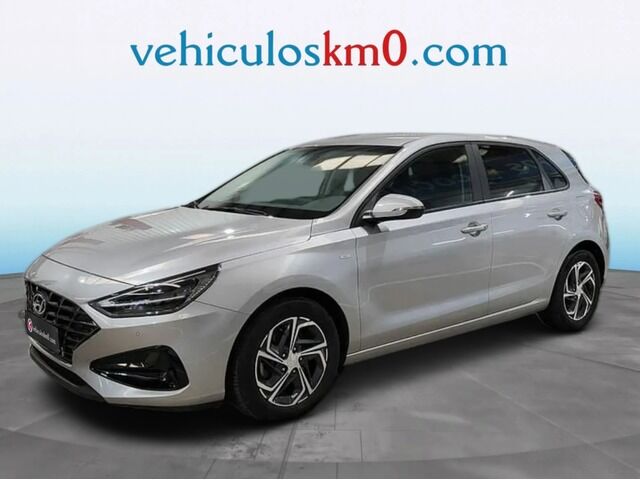 HYUNDAI i30 (1.0 TGDI 48V Klass 88 kW (120 CV)) en Madrid