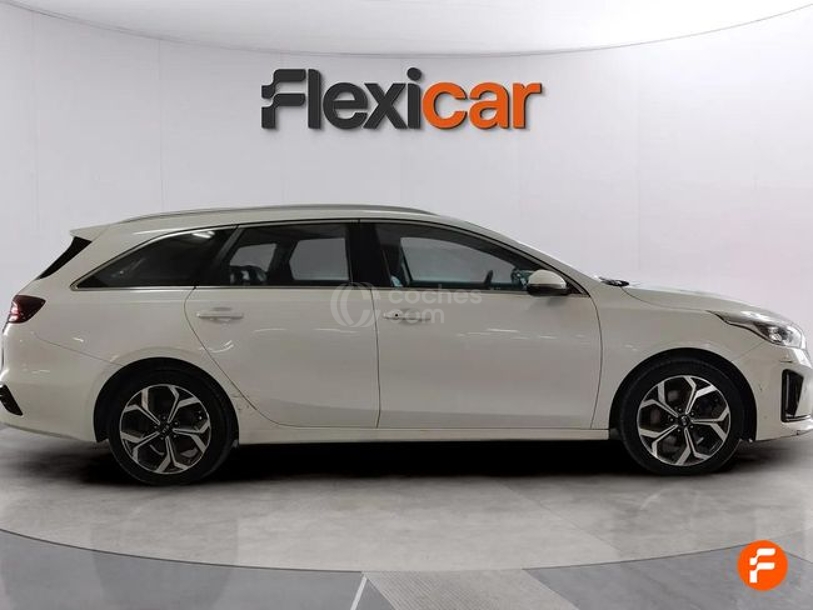 Foto del KIA Ceed Tourer 1.6 PHEV eTech Aut.