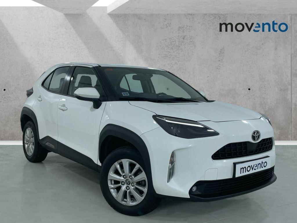 TOYOTA Yaris Cross (120H Active Tech 85 kW (116 CV)) en Barcelona
