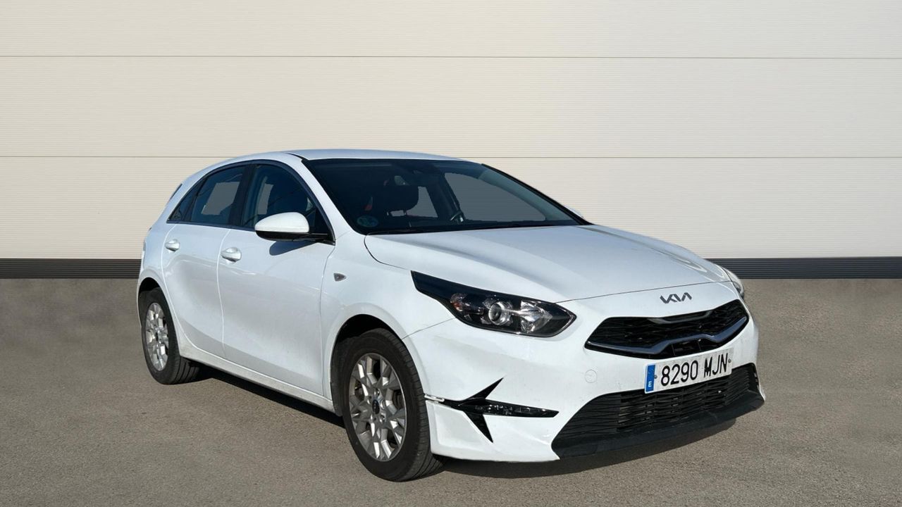 Foto del KIA Ceed 1.6 MHEV iMT Drive 136