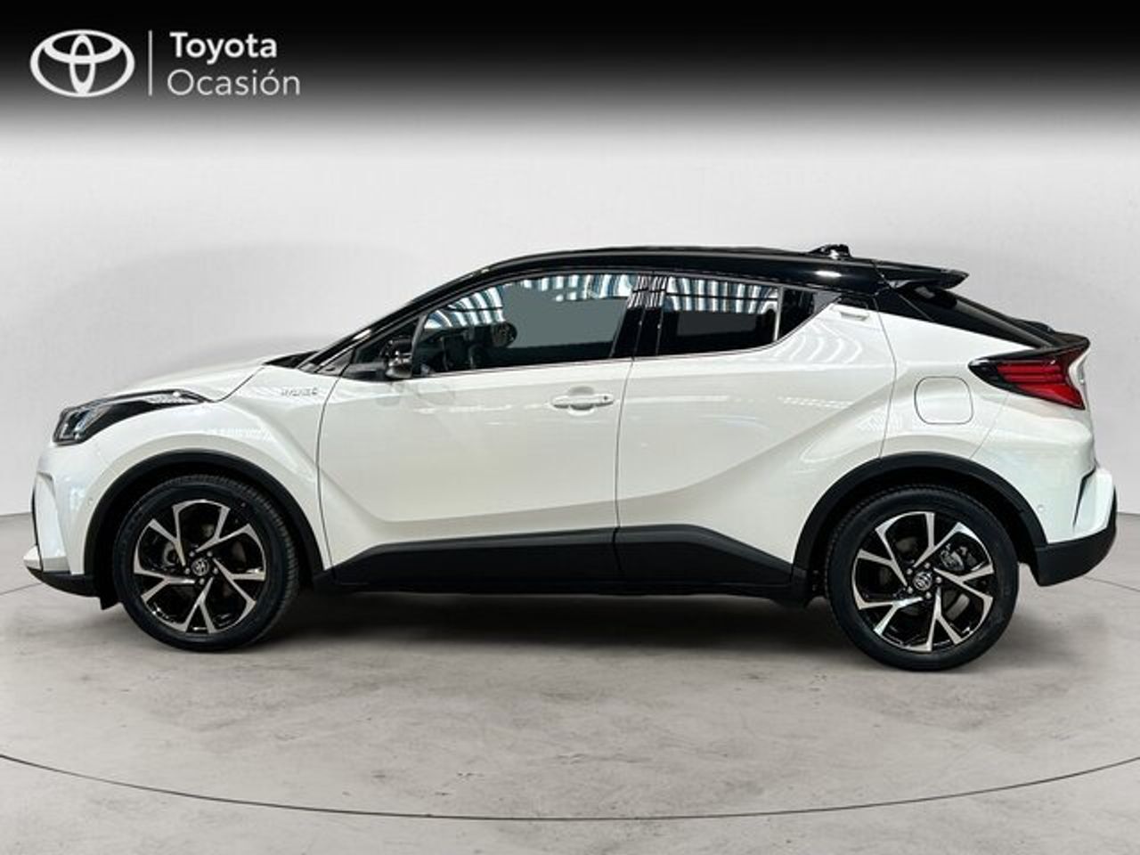 Foto del TOYOTA C-HR 180H Advance