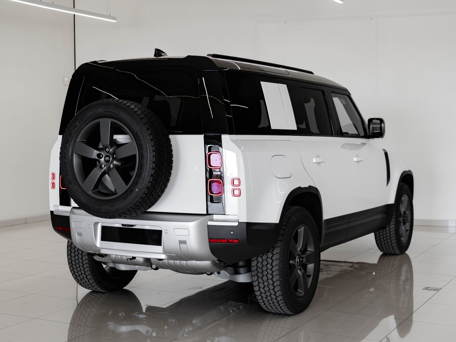 Foto del LAND ROVER Defender 110 3.0D l6 MHEV S AWD Aut. 250