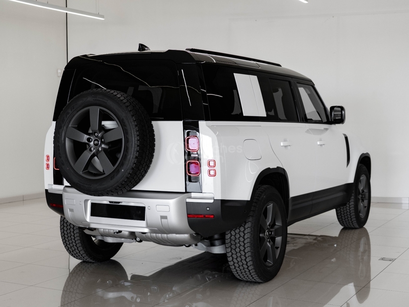 Foto del LAND ROVER Defender 110 3.0D l6 MHEV S AWD Aut. 250