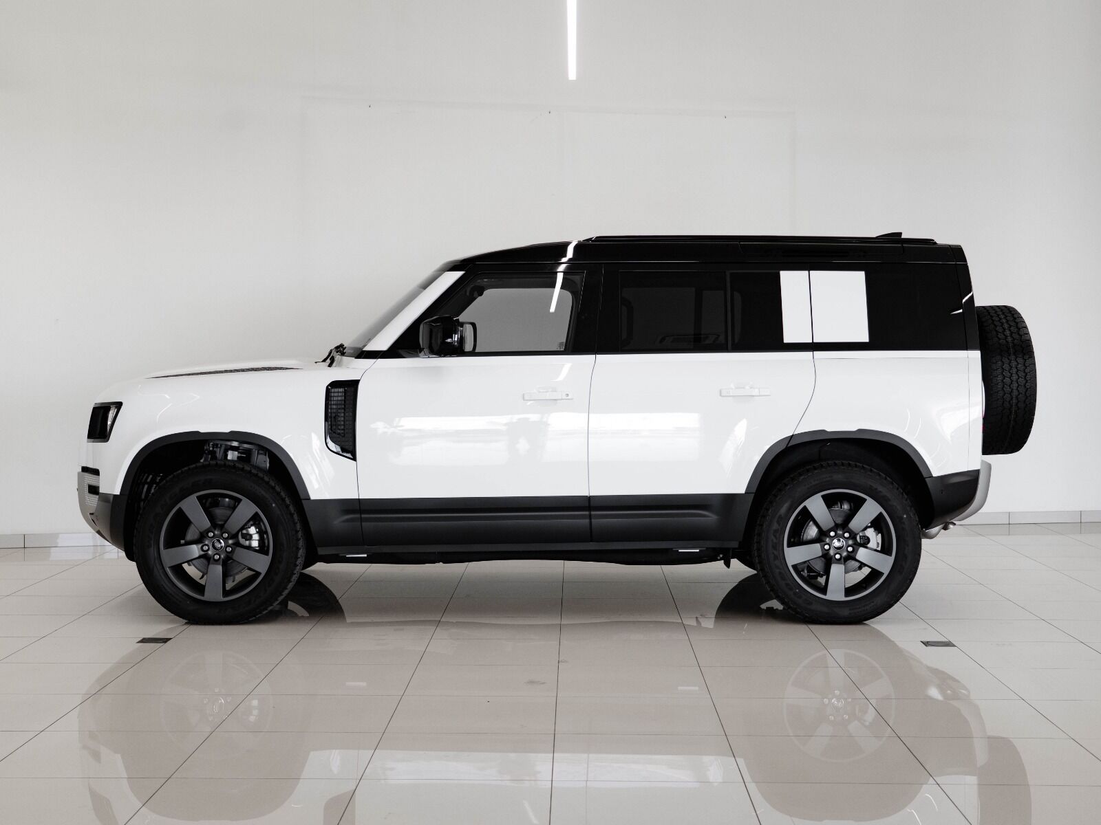 Foto del LAND ROVER Defender 110 3.0D l6 MHEV S AWD Aut. 250