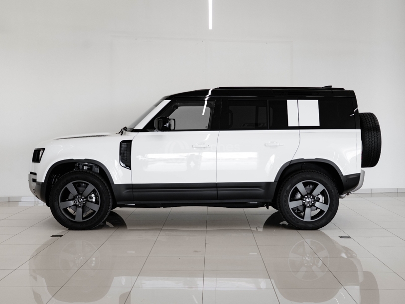 Foto del LAND ROVER Defender 110 3.0D l6 MHEV S AWD Aut. 250