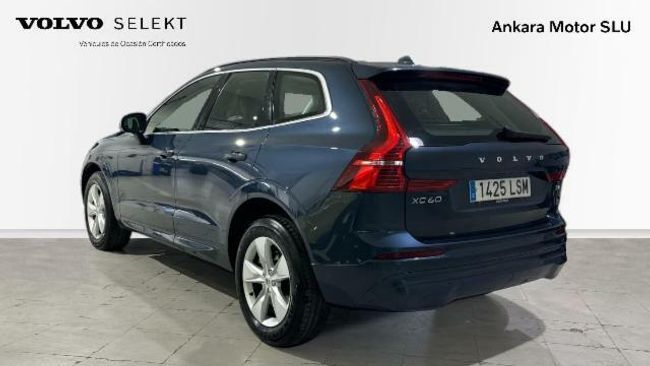 Foto del VOLVO XC60 B4 Momentum Pro FWD Aut.