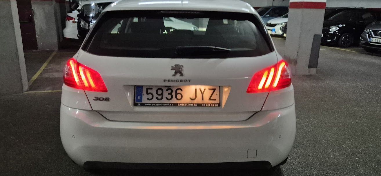 Foto del PEUGEOT 308 SW 1.6BlueHDi S&S Allure 120