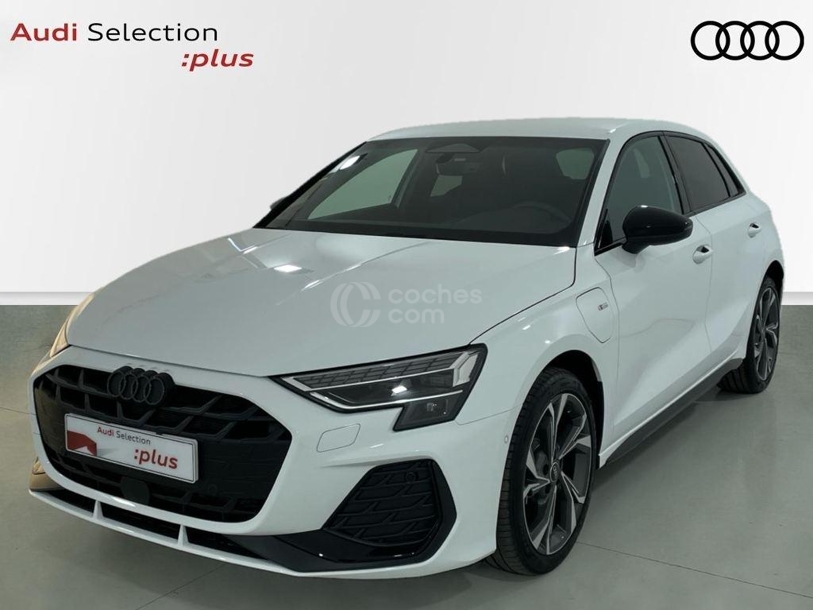 Foto del AUDI A3 Sportback 40 TFSIe S line S tronic